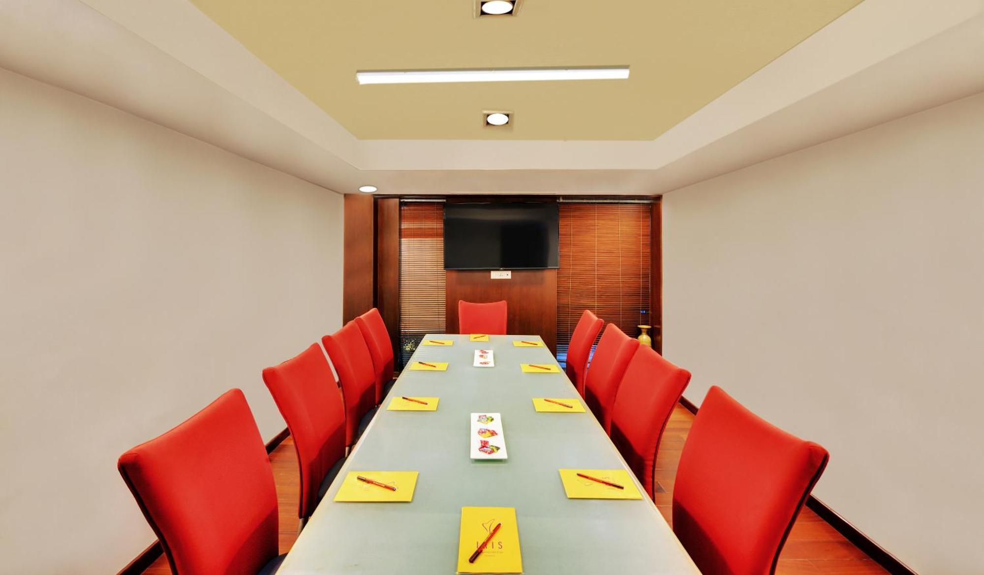Iris The Business Hotel Bangalore Exterior photo