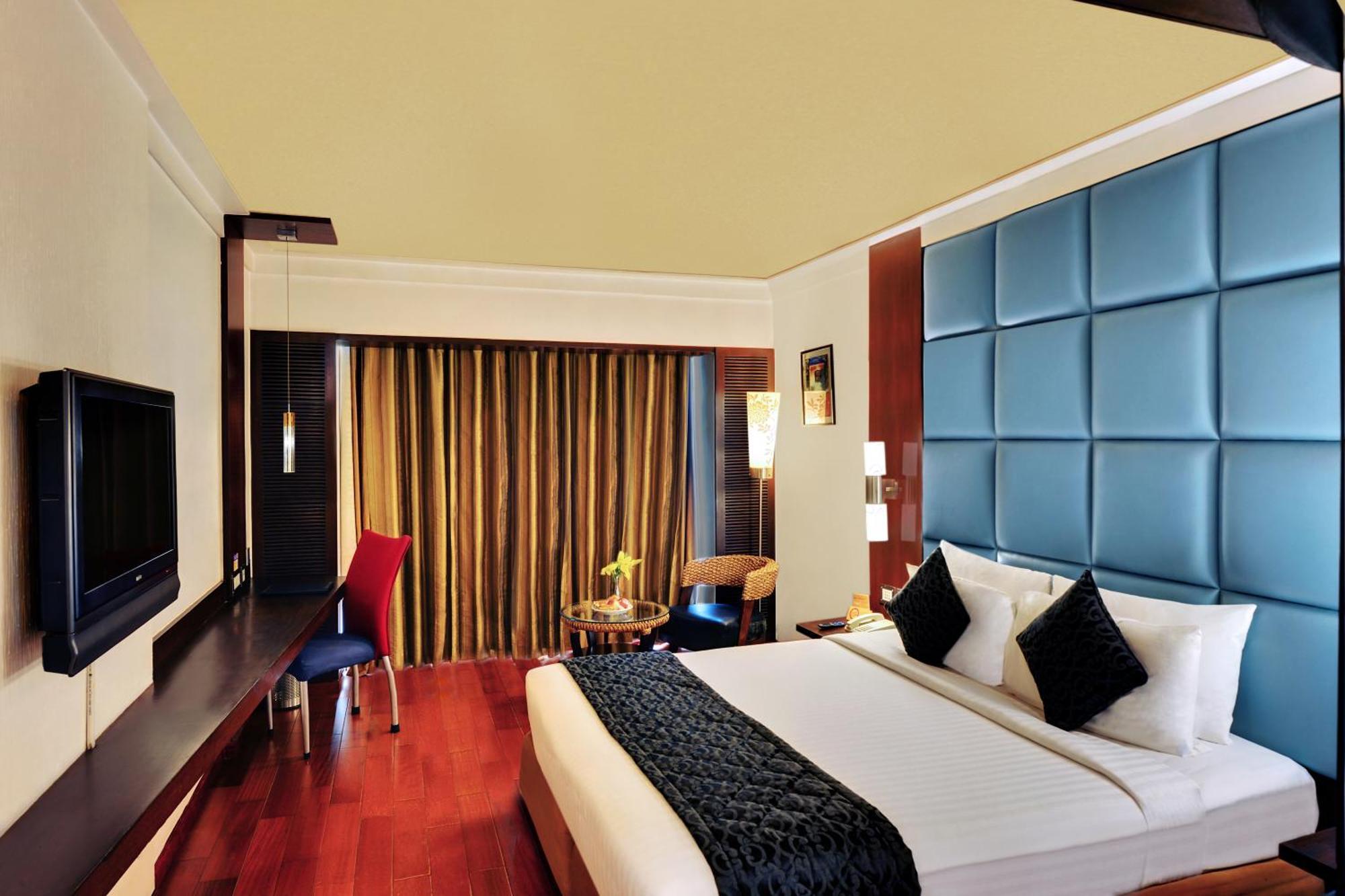 Iris The Business Hotel Bangalore Exterior photo
