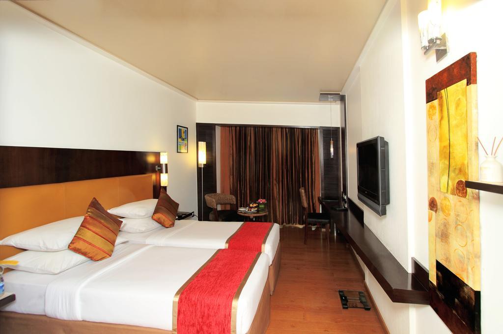 Iris The Business Hotel Bangalore Exterior photo