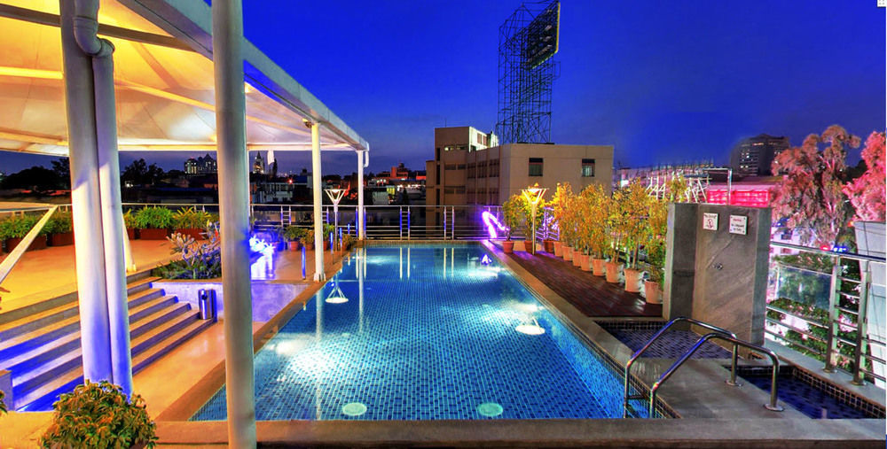 Iris The Business Hotel Bangalore Exterior photo