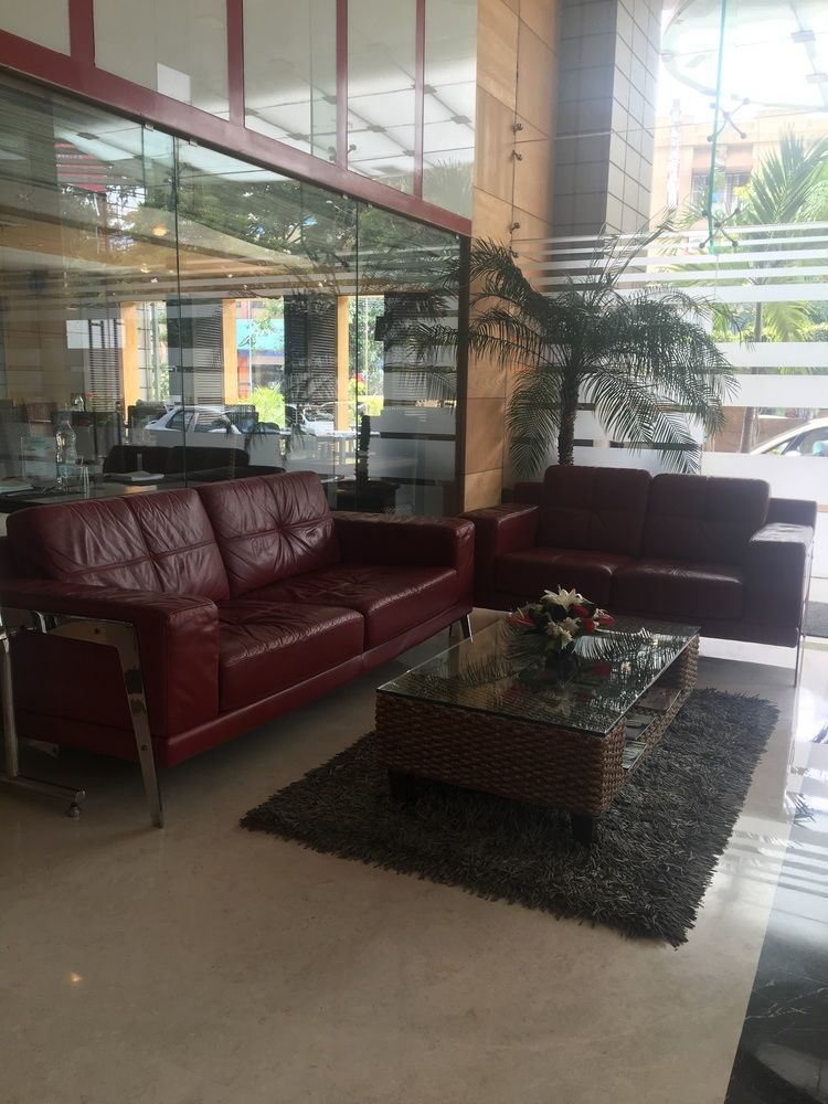Iris The Business Hotel Bangalore Exterior photo