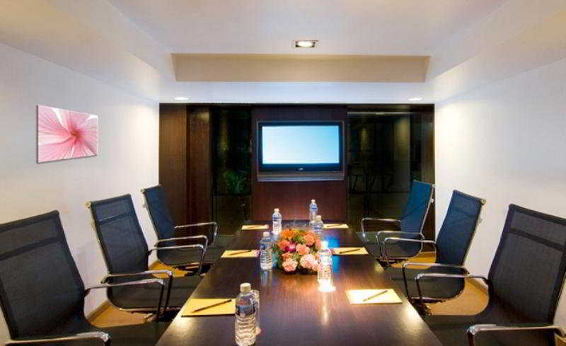Iris The Business Hotel Bangalore Exterior photo