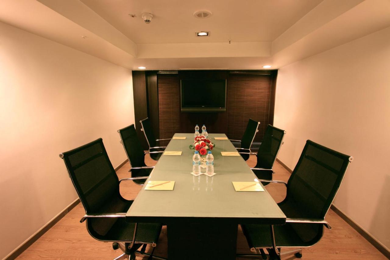 Iris The Business Hotel Bangalore Exterior photo