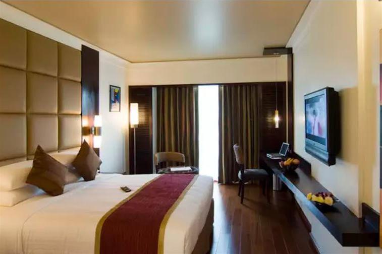 Iris The Business Hotel Bangalore Exterior photo